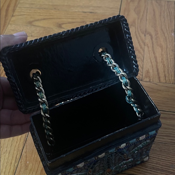 Mary Frances Vintage Teal Dragon Fly Embellished Mini Box Bag - Picture 10 of 14